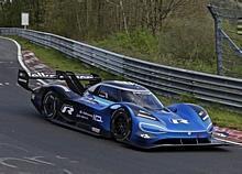 ID-R-Testfahrt auf der Nordschleife.  Foto: Auto-Medienportal.Net/Volkswagen